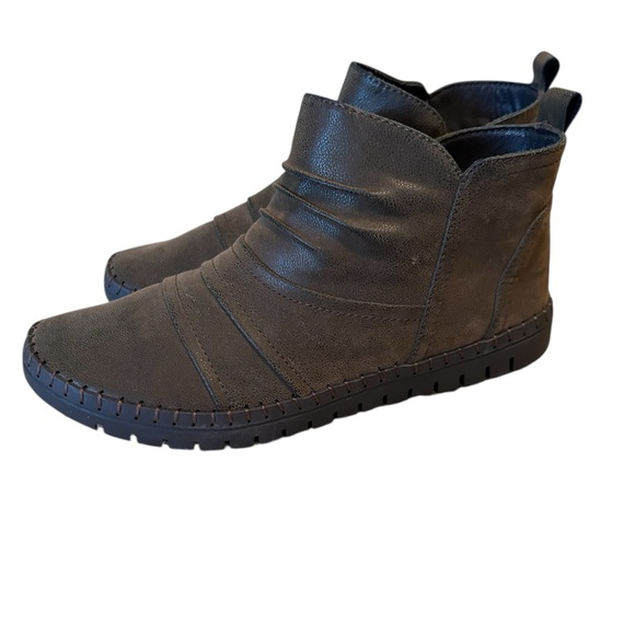 Easy Street - Women’s Blythe Boot - Size 8.5M - Picture 2 of 7